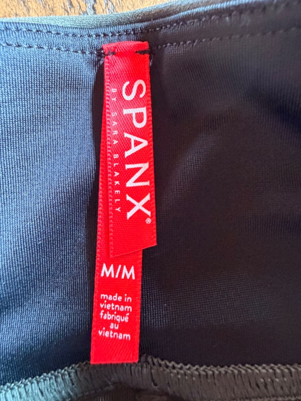 SPANX Faux Leather Leggings Rich Olive M NWT High Rise Shaping Pull On - Picture 8 of 8